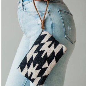 NWT!!! Panache Apparel Dylan Wristlet‎ Black/Cream Aztec Patterned,